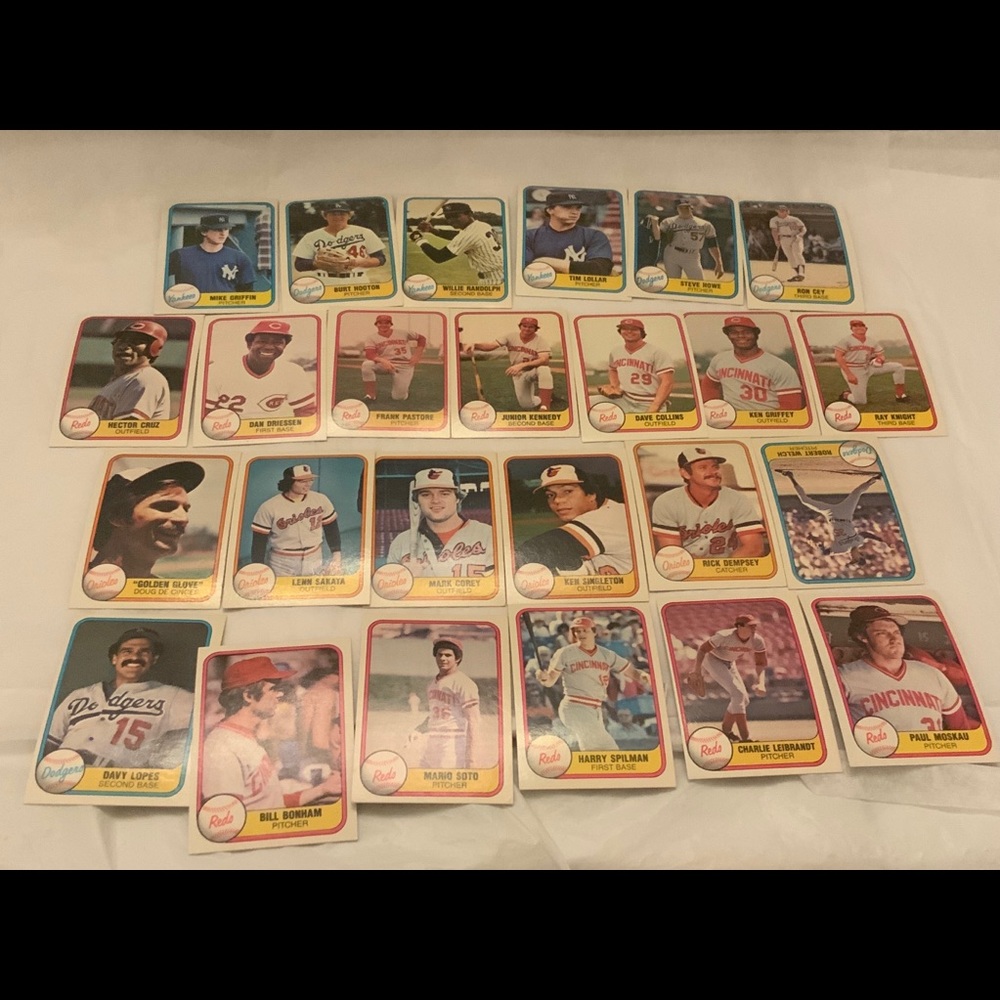 Bundle of Baseball Cards Lot 158